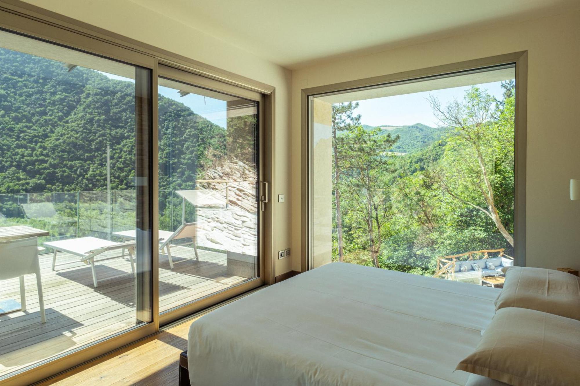 La Forestale Luxury Ecolodge B&B Primo Piano Acqualagna Exterior photo